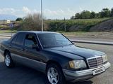 Mercedes-Benz E 220 1994 годаfor3 000 000 тг. в Алматы