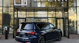 Infiniti QX80 Luxe ProActive 2022 года за 26 490 000 тг. в Алматы – фото 4