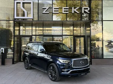 Infiniti QX80 Luxe ProActive 2022 года за 26 490 000 тг. в Алматы – фото 2