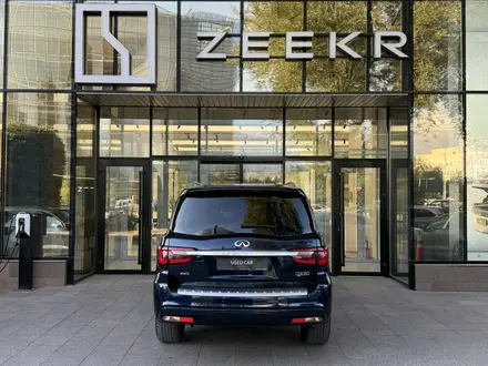 Infiniti QX80 Luxe ProActive 2022 года за 26 490 000 тг. в Алматы – фото 5