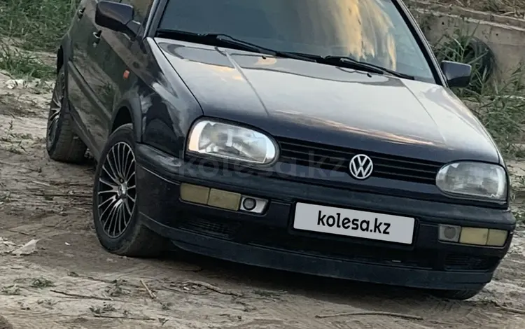 Volkswagen Golf 1995 годаүшін2 000 000 тг. в Алматы