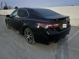 Toyota Camry 2018 года за 10 000 000 тг. в Жанаозен – фото 4