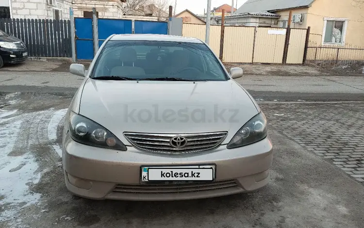 Toyota Camry 2005 года за 5 500 000 тг. в Атырау