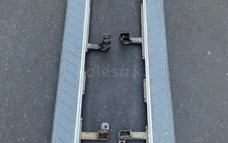 Пороги подножки паджеро за 50 000 тг. в Шымкент