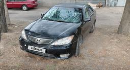 Toyota Camry 2004 годаүшін3 500 000 тг. в Алматы