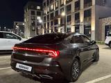 Kia K5 2022 года за 10 000 000 тг. в Алматы – фото 4