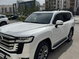 Toyota Land Cruiser 2023 года за 60 000 000 тг. в Астана