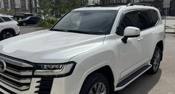 Toyota Land Cruiser 2023 года за 60 000 000 тг. в Астана