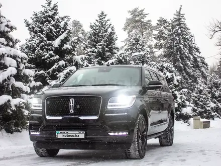 Lincoln Navigator 2021 года за 44 500 000 тг. в Алматы – фото 17