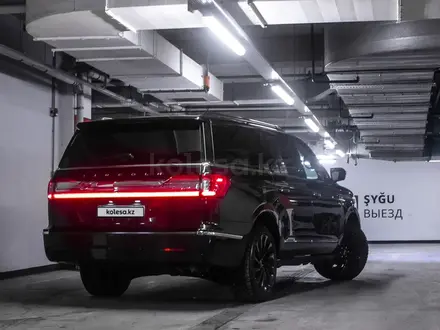 Lincoln Navigator 2021 года за 44 500 000 тг. в Алматы – фото 39