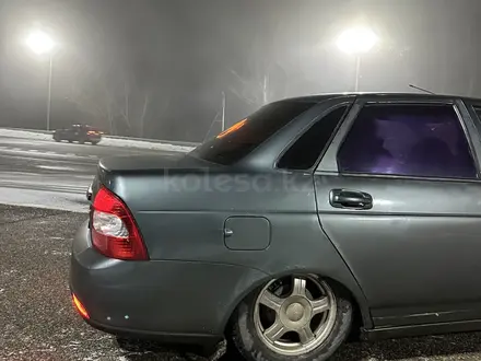 ВАЗ (Lada) Priora 2170 2007 годаүшін1 000 000 тг. в Алматы – фото 2