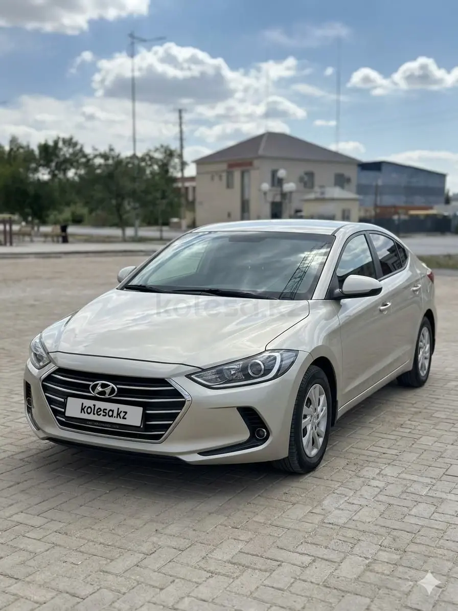 Hyundai Elantra, 2017