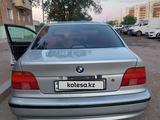 BMW 523 1997 годаүшін2 500 000 тг. в Алматы