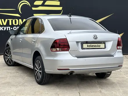Volkswagen Polo 2019 года за 7 500 000 тг. в Атырау – фото 4