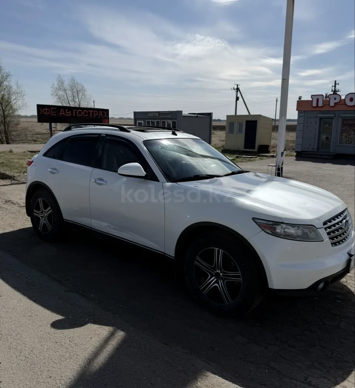 Infiniti FX35, 2003