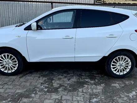 Hyundai Tucson 2012 года за 5 650 000 тг. в Актобе – фото 3