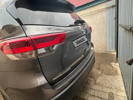 Toyota Highlander 2018 года за 10 600 000 тг. в Уральск – фото 4