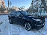 Toyota RAV4 2020 года за 14 500 000 тг. в Караганда