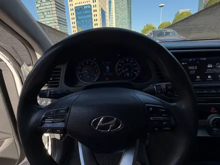 Hyundai Elantra 2019 года за 7 200 000 тг. в Астана – фото 12