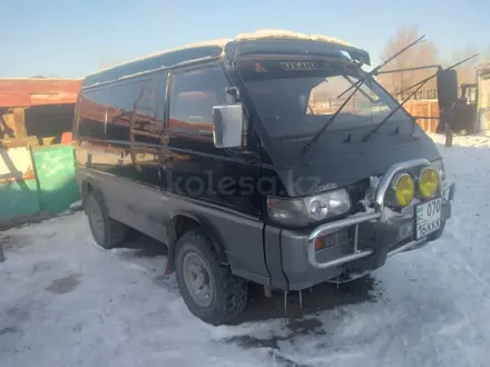 Mitsubishi Delica 1992 года за 2 300 000 тг. в Семей – фото 3