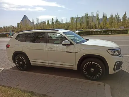 Volkswagen Teramont 2022 года за 27 999 999 тг. в Астана
