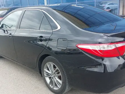 Toyota Camry 2015 года за 8 500 000 тг. в Атырау – фото 3