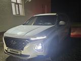 Hyundai Santa Fe 2019 года за 15 400 000 тг. в Шиели – фото 3