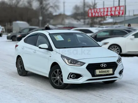 Hyundai Accent 2018 года за 7 100 000 тг. в Актобе – фото 3