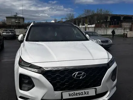 Hyundai Santa Fe 2018 года за 11 500 000 тг. в Тараз