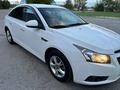 Chevrolet Cruze 2011 года за 4 800 000 тг. в Караганда – фото 2