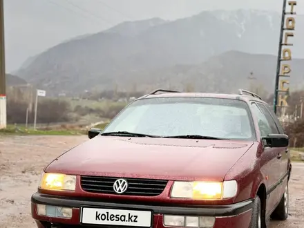 Volkswagen Passat 1994 года за 1 750 000 тг. в Тараз – фото 2