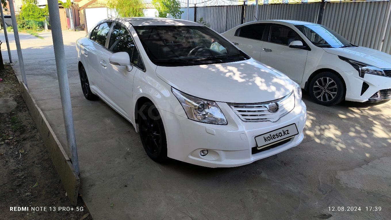 Toyota Avensis 2011 г.