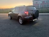 Toyota RAV4 2009 года за 9 200 000 тг. в Тайынша – фото 2