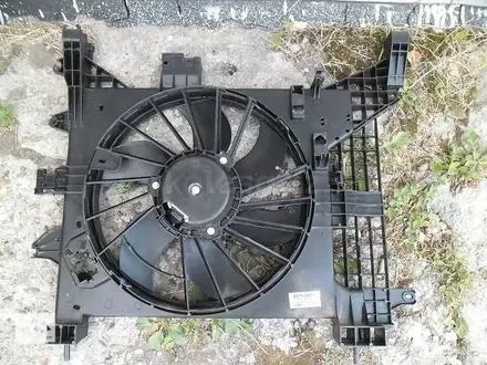 Вентилятор радиатора в сборе Renault Duster 2010-2015 за 44 350 тг. в Алматы