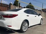 Lexus ES 350 2015 года за 14 300 000 тг. в Алматы – фото 2