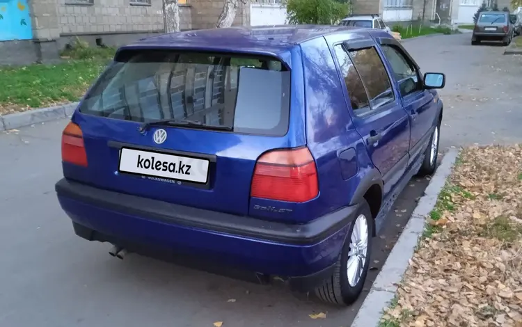 Volkswagen Golf 1995 годаfor1 750 000 тг. в Усть-Каменогорск