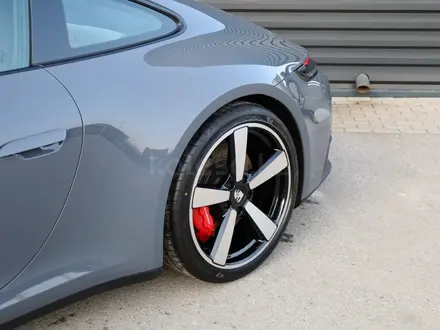 Porsche 911 Carrera S 2026 года за 145 260 600 тг. в Алматы – фото 4
