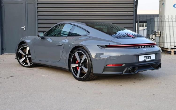 Porsche 911 Carrera S — миниатюра 2