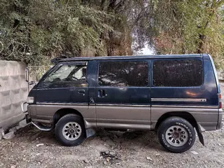 Mitsubishi Delica