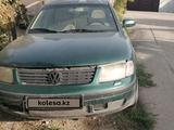 Volkswagen Passat 2000 годаfor1 100 000 тг. в Алматы