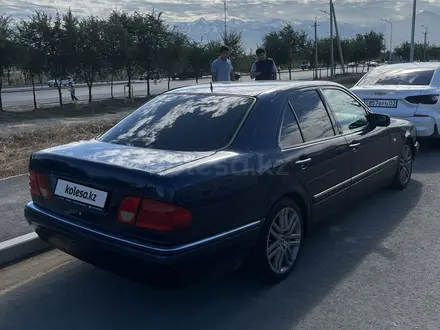 Mercedes-Benz E 280 1998 года за 3 500 000 тг. в Алматы – фото 3