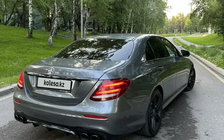 Mercedes-Benz E 400 2017 года за 25 000 000 тг. в Алматы