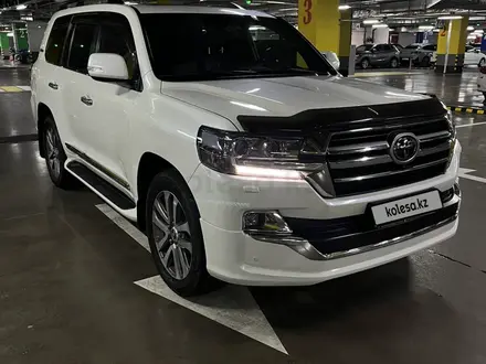 Toyota Land Cruiser 2019 года за 37 000 000 тг. в Астана