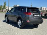 Toyota RAV4 2015 года за 9 500 000 тг. в Уральск – фото 3