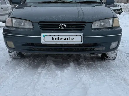 Toyota Camry 1997 года за 2 700 000 тг. в Усть-Каменогорск