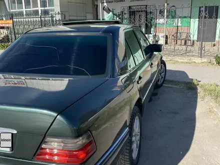 Mercedes-Benz E 280 1993 года за 1 600 000 тг. в Кордай – фото 4