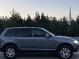 Volkswagen Touareg 2003 года за 6 000 000 тг. в Алматы – фото 2