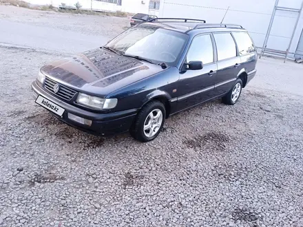 Volkswagen Passat 1996 года за 1 870 000 тг. в Актобе