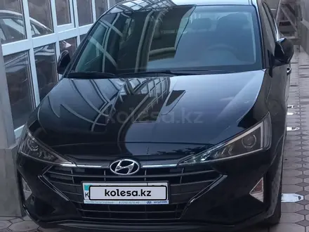 Hyundai Elantra 2019 года за 9 500 000 тг. в Тараз