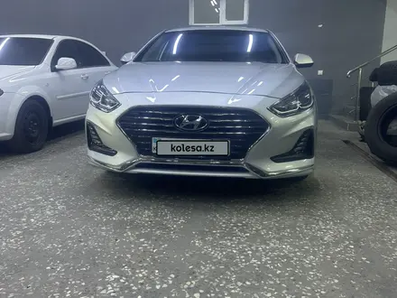 Hyundai Sonata 2018 года за 8 500 000 тг. в Шымкент – фото 3